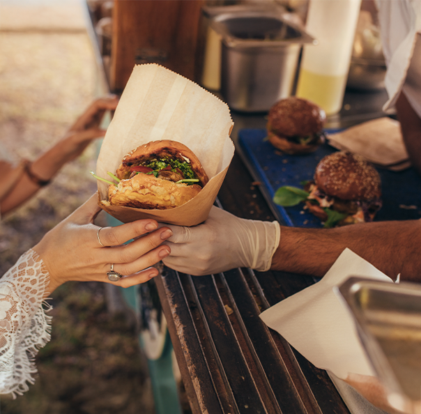 FoodTruck - La Poupette - Le Betty Beef Evènementiel - Restaurant Eleveurs à Mascaras - Restaurant viande dans le Gers - Ferme dans le Gers